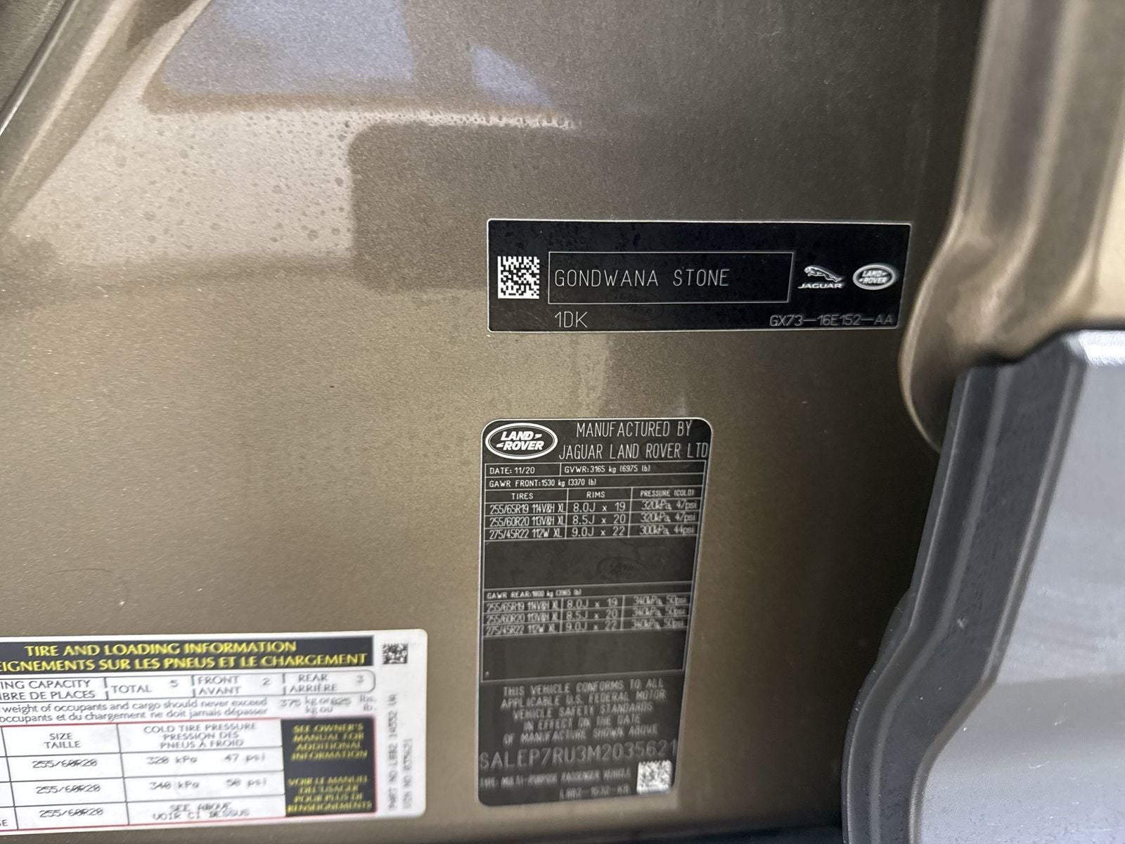 2021 Land Rover Defender 110 SE