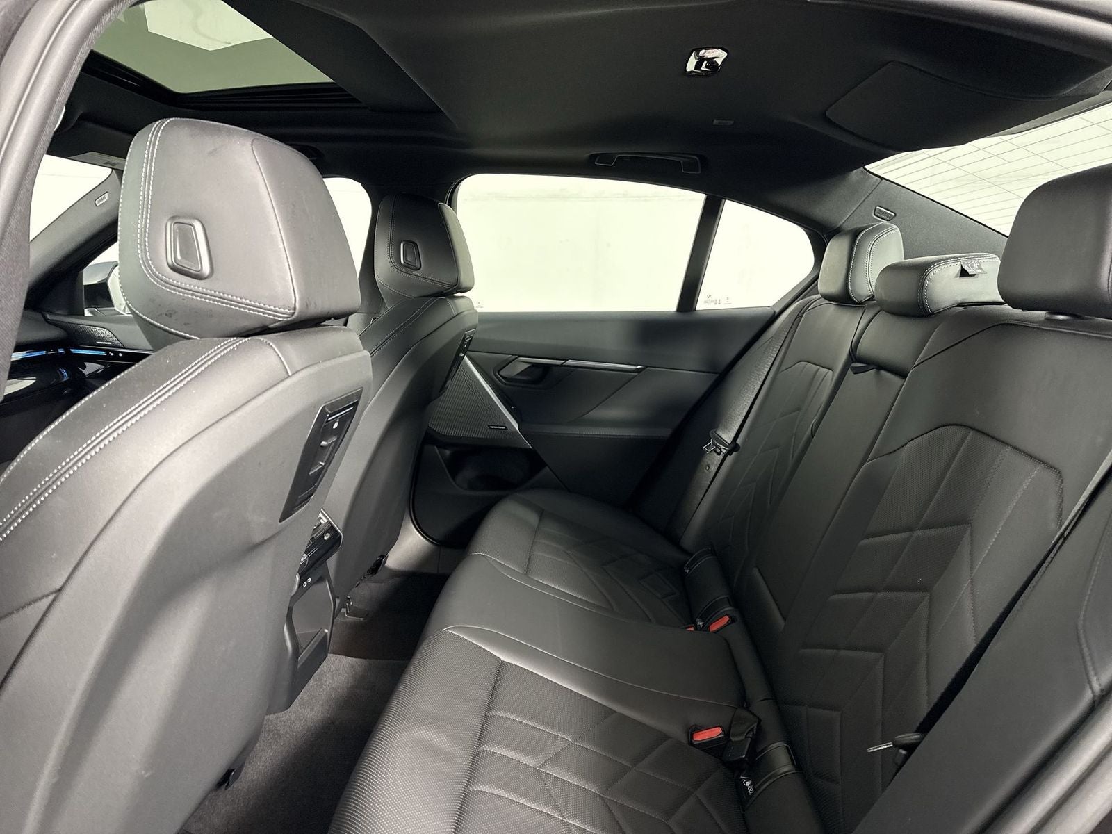 2025 BMW 5 Series 530i xDrive