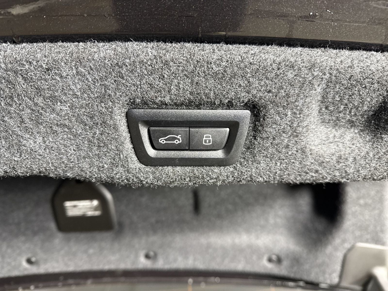 2025 BMW 5 Series 530i xDrive