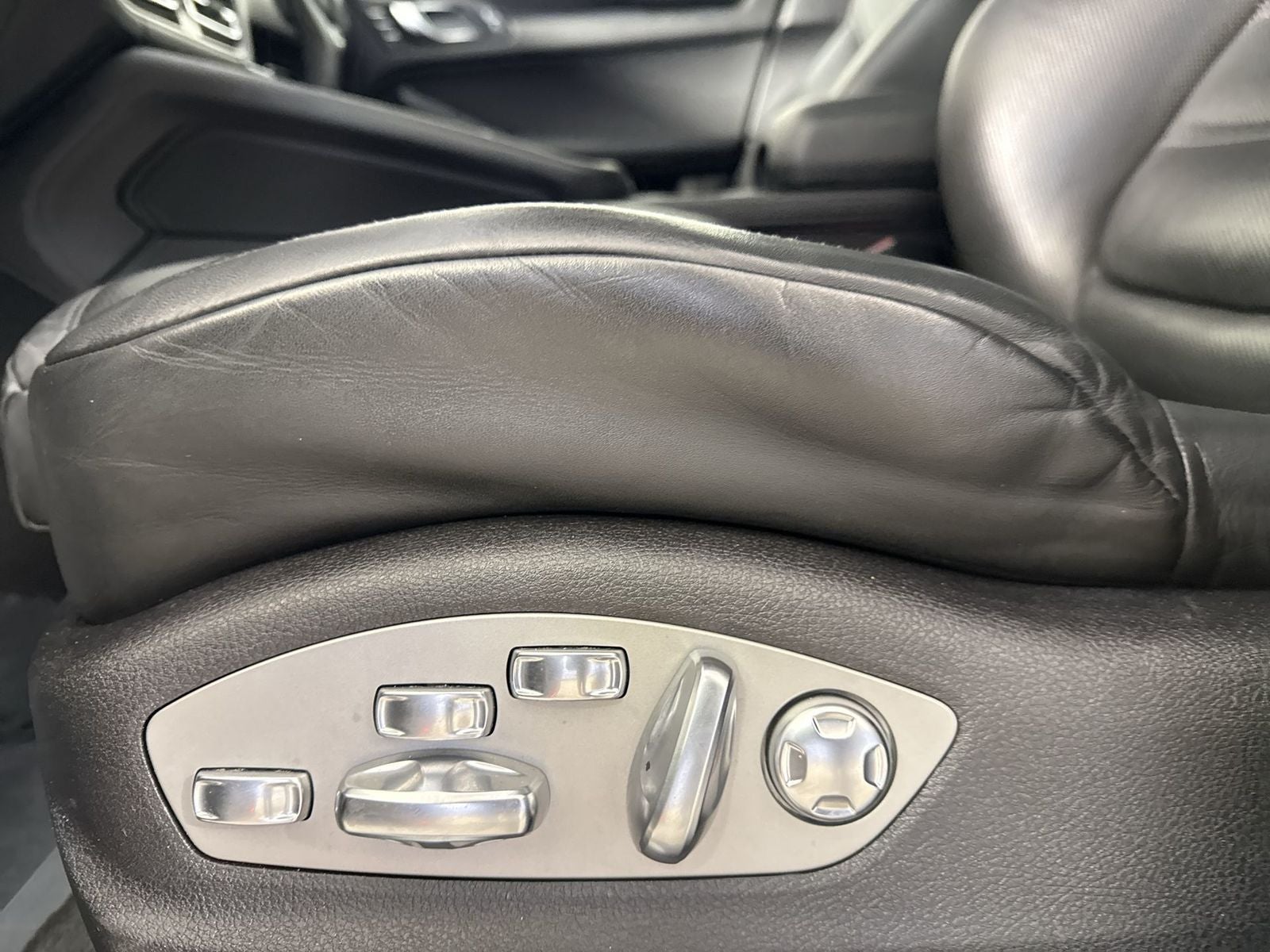 2022 Porsche Macan S