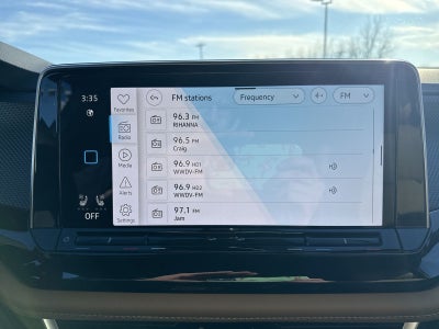 2026 Volkswagen Atlas Cross Sport 2.0T SEL R-Line Black