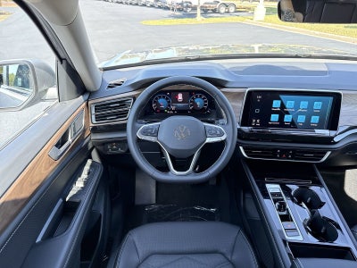 2026 Volkswagen Atlas 2.0T SE w/ Technology