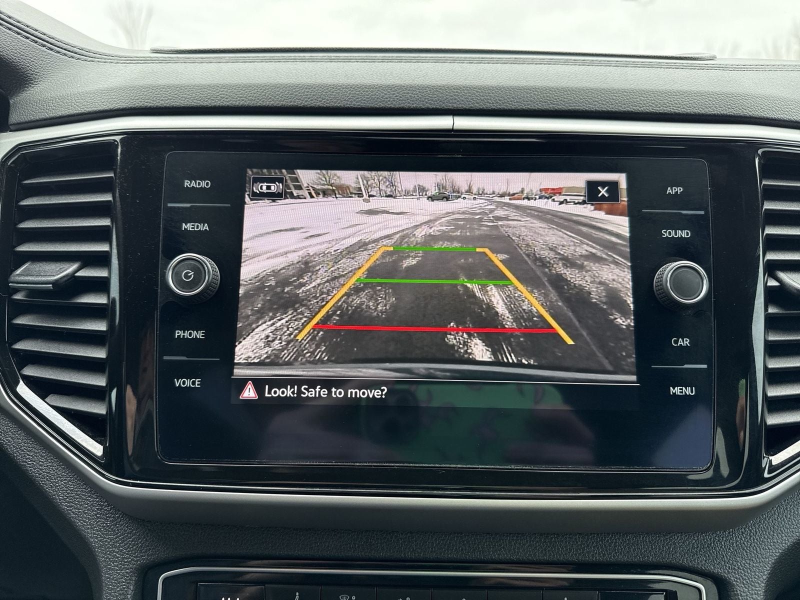 2022 Volkswagen Atlas Cross Sport 3.6L V6 SE w/Technology