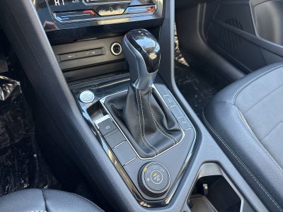 2026 Volkswagen Taos 1.5T SE Black