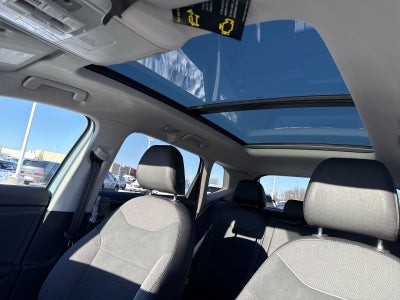 2026 Volkswagen Taos 1.5T SE Black