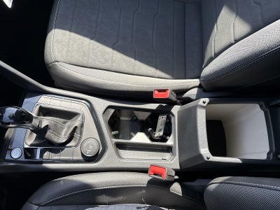 2025 Volkswagen Taos 1.5T SE Black