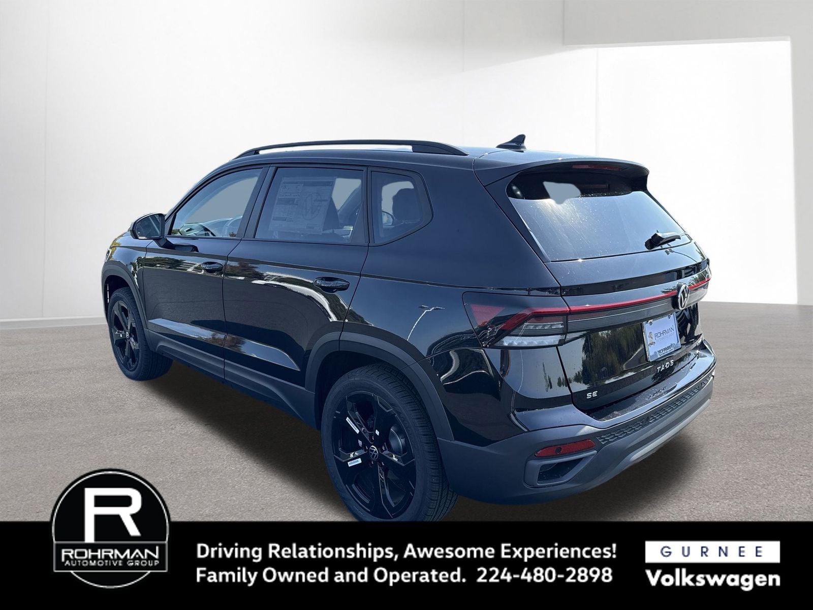 2025 Volkswagen Taos 1.5T SE Black