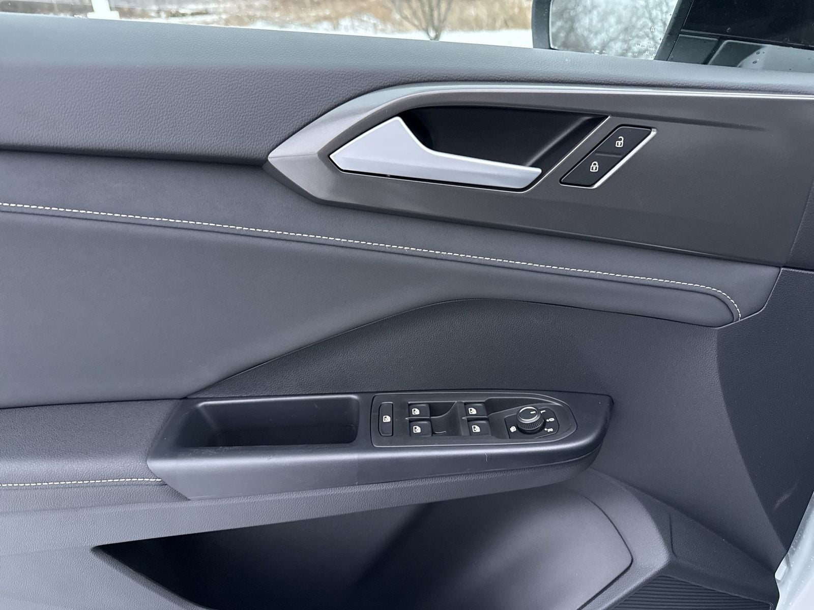 2026 Volkswagen Taos 1.5T SE Black