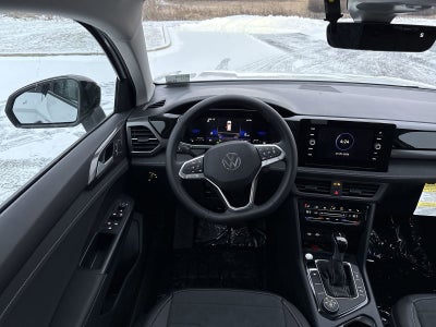 2026 Volkswagen Taos 1.5T SE Black