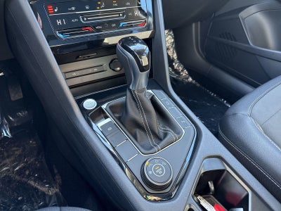 2026 Volkswagen Taos 1.5T SE Black