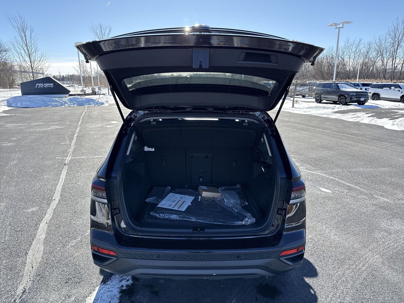 2026 Volkswagen Taos 1.5T SE Black