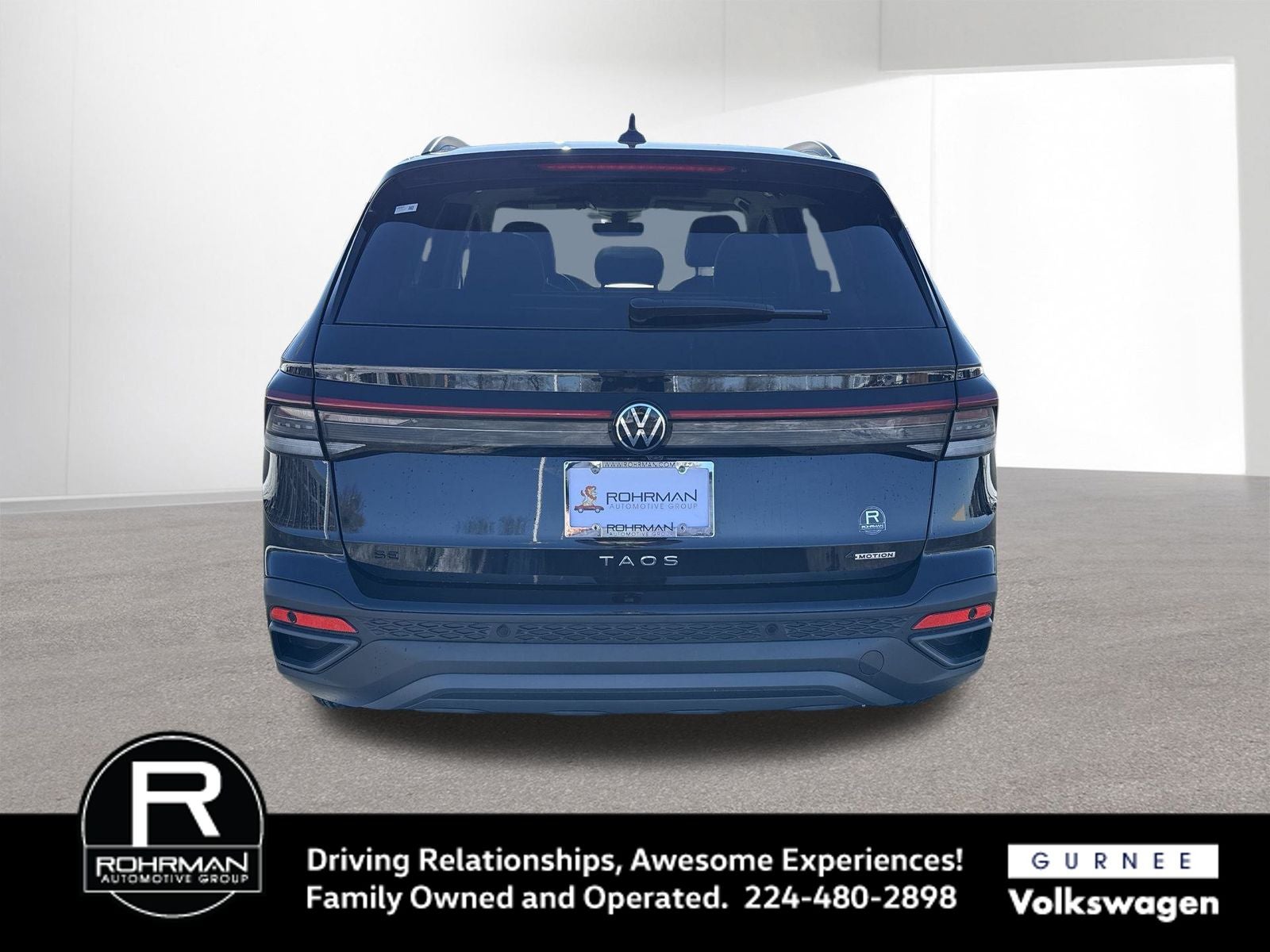 2026 Volkswagen Taos 1.5T SE Black