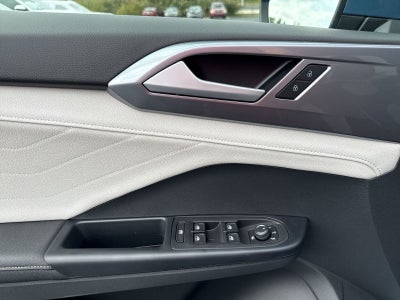 2025 Volkswagen Taos 1.5T SEL