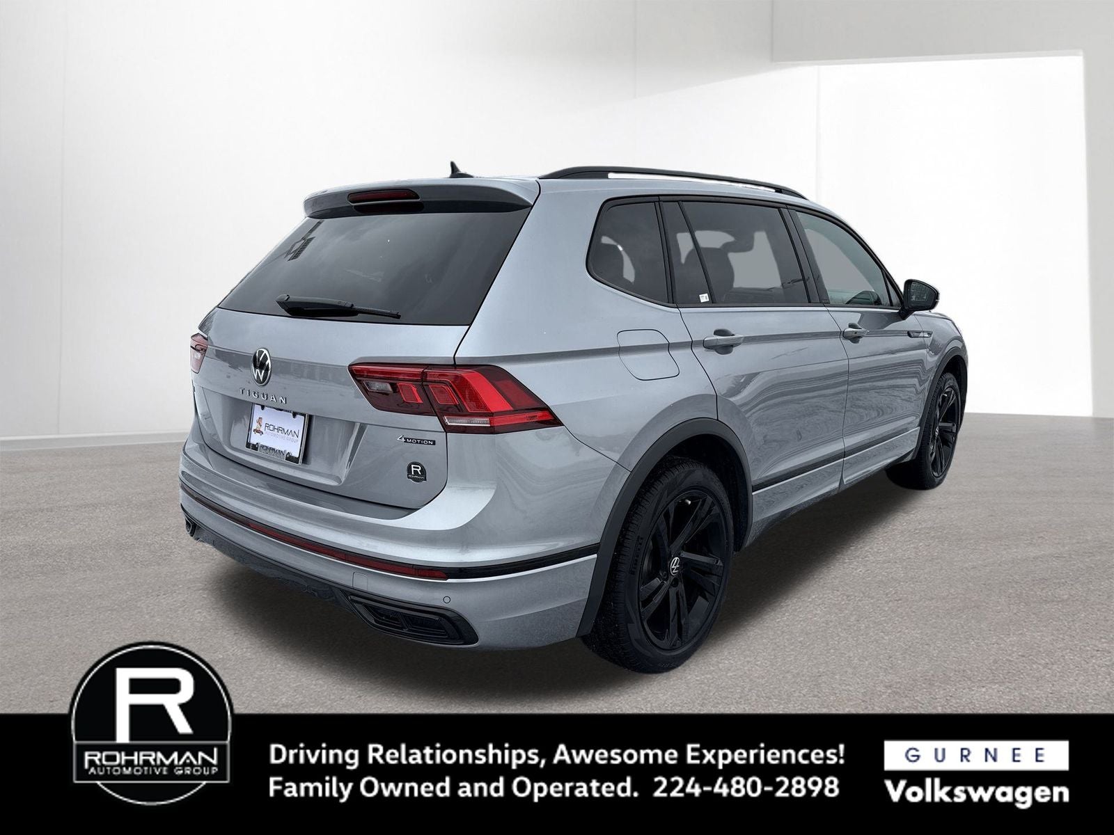 2024 Volkswagen Tiguan 2.0T SE R-Line Black