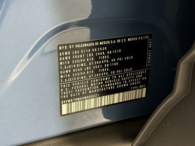 2025 Volkswagen Tiguan 2.0T SE