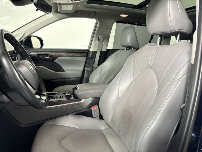 2023 Toyota Highlander Platinum