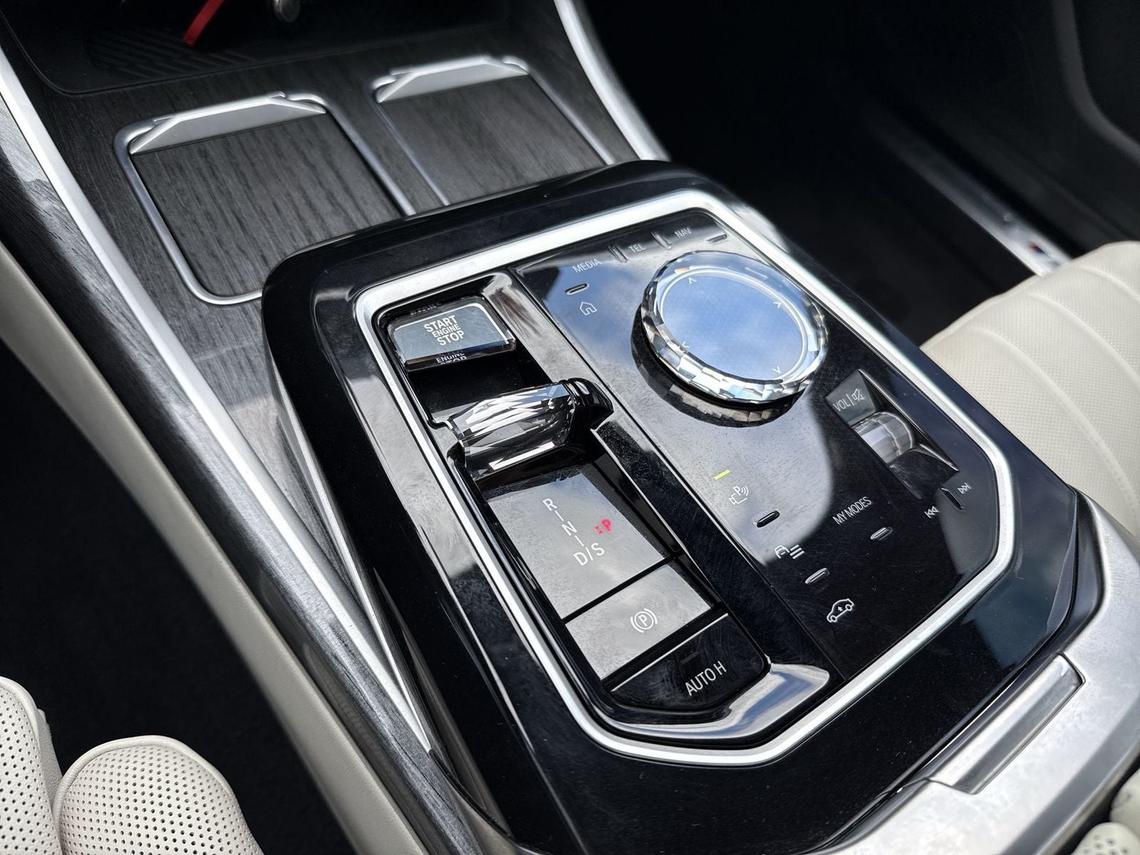 2024 BMW 7 Series 760i xDrive Premium Package M Aero