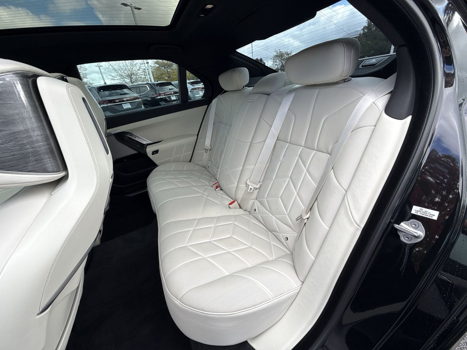 2024 BMW 7 Series 760i xDrive Premium Package M Aero