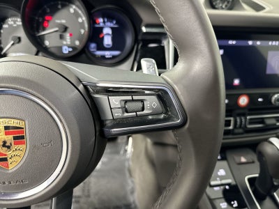 2023 Porsche Macan Base