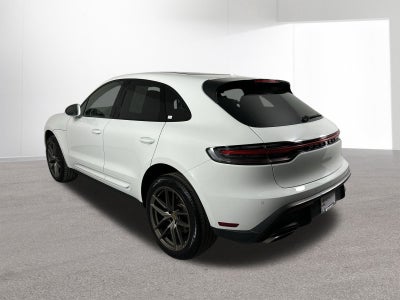 2023 Porsche Macan Base
