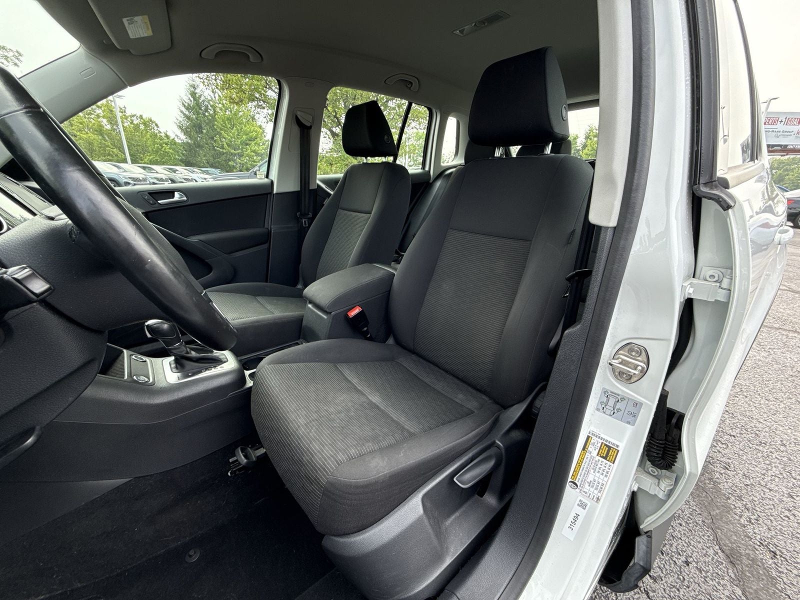 2018 Volkswagen Tiguan Limited 2.0T 4Motion