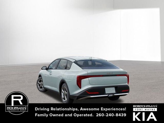2026 Kia K4 LXS