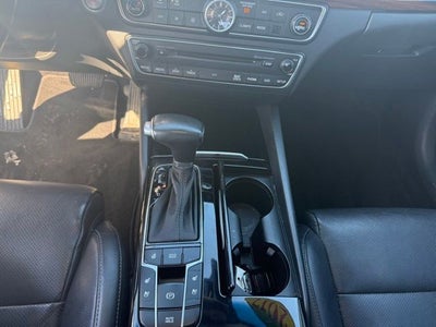 2017 Kia Cadenza Technology
