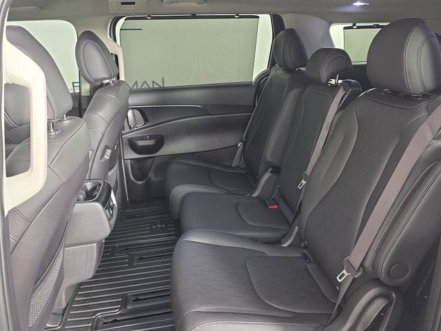 2025 Kia Carnival Hybrid SX