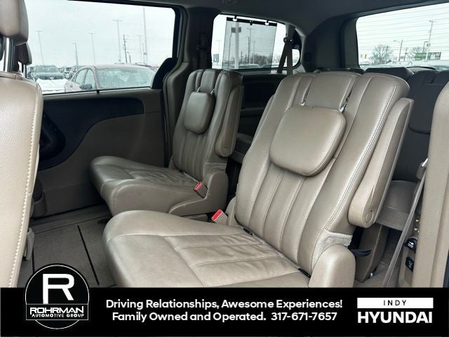 2012 Chrysler Town & Country Touring-L