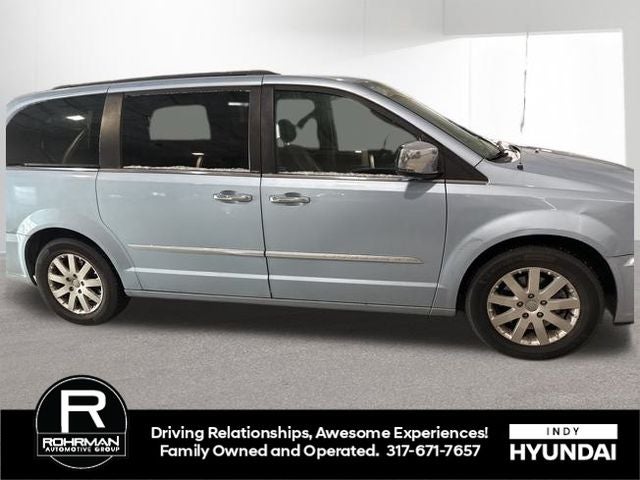 2012 Chrysler Town & Country Touring-L
