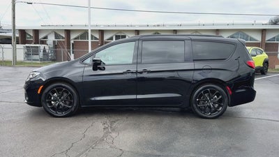 2025 Chrysler Pacifica Limited