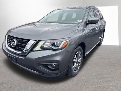 2018 Nissan Pathfinder SV