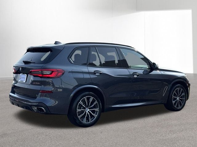 2020 BMW X5 M50i