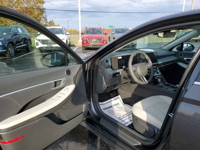 2025 Hyundai Sonata SE