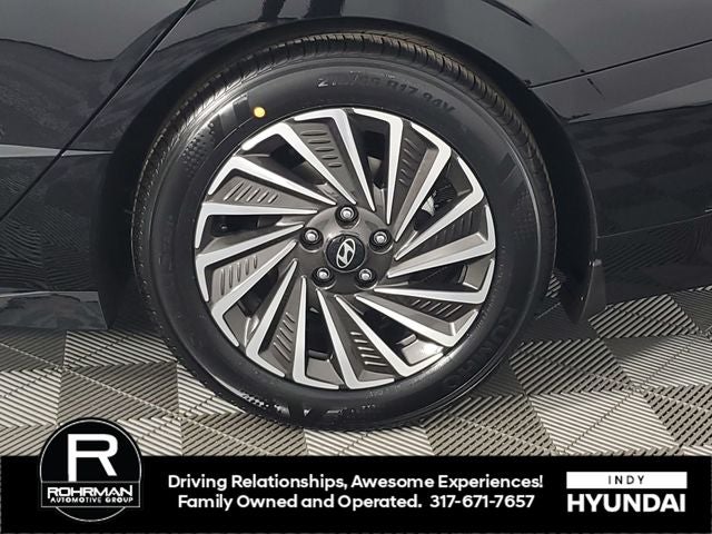 2025 Hyundai Sonata Hybrid Limited