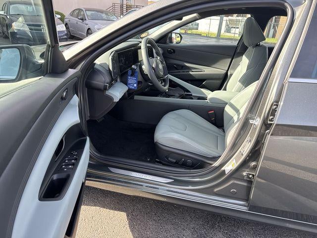 2026 Hyundai Elantra Hybrid Limited