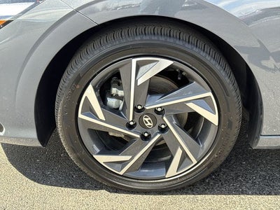2025 Hyundai Elantra Hybrid Limited
