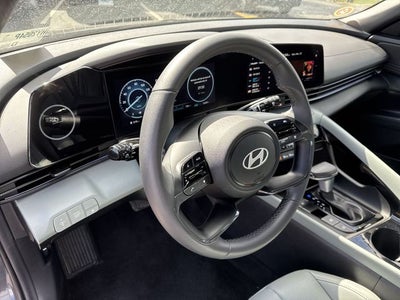2025 Hyundai Elantra Hybrid Limited