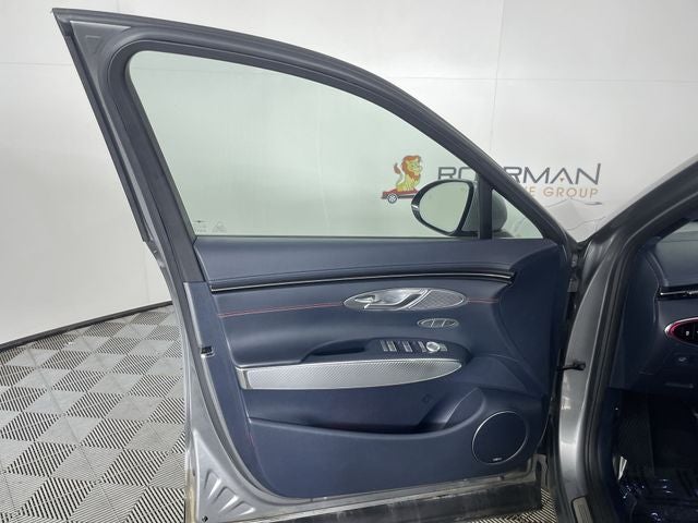 2023 Genesis GV70 2.5T