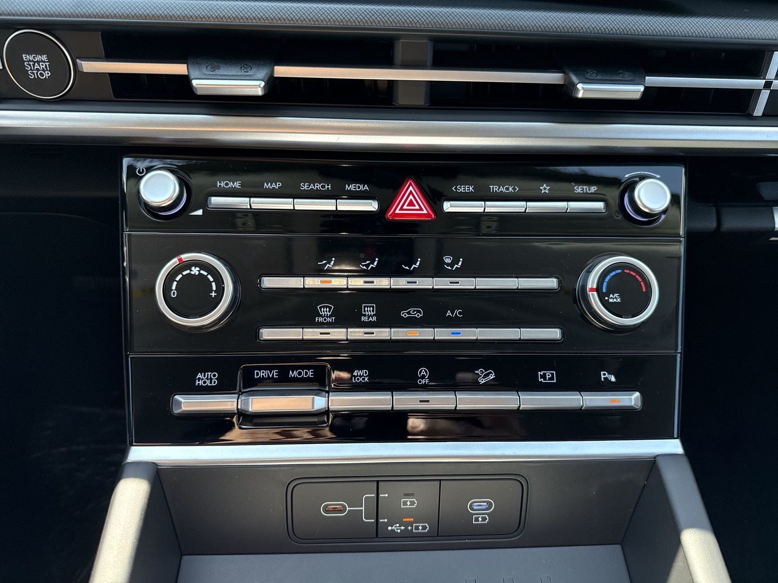 2026 Hyundai Santa Fe SE