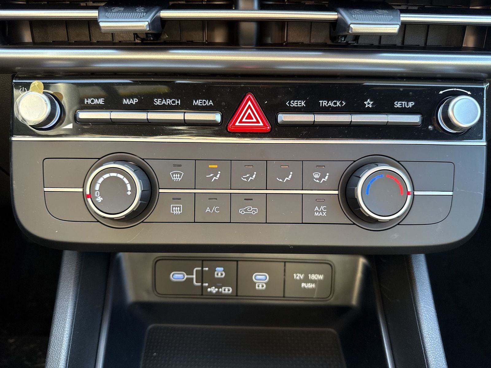 2026 Hyundai Santa Cruz SE