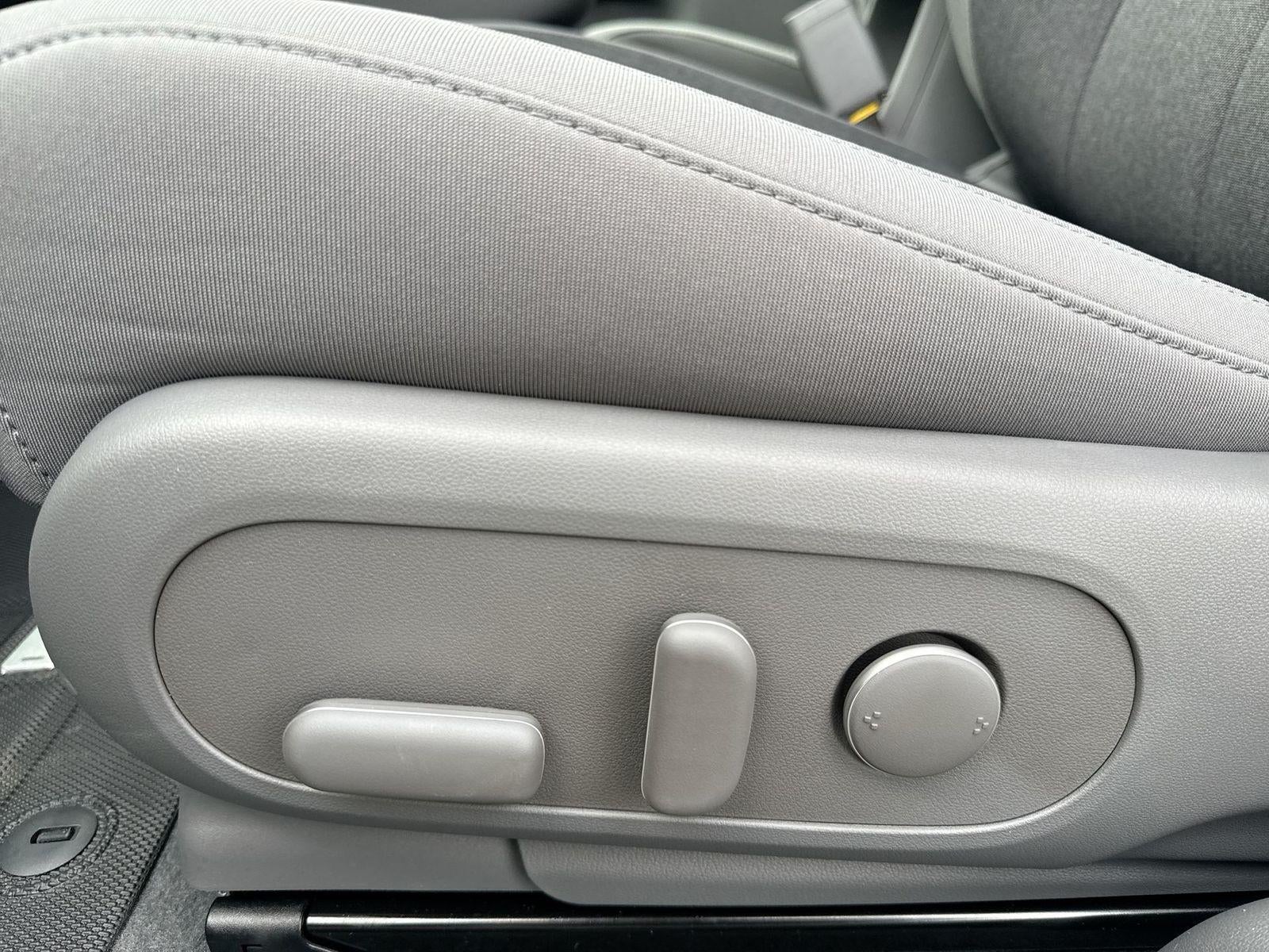 2026 Hyundai IONIQ 5 SE