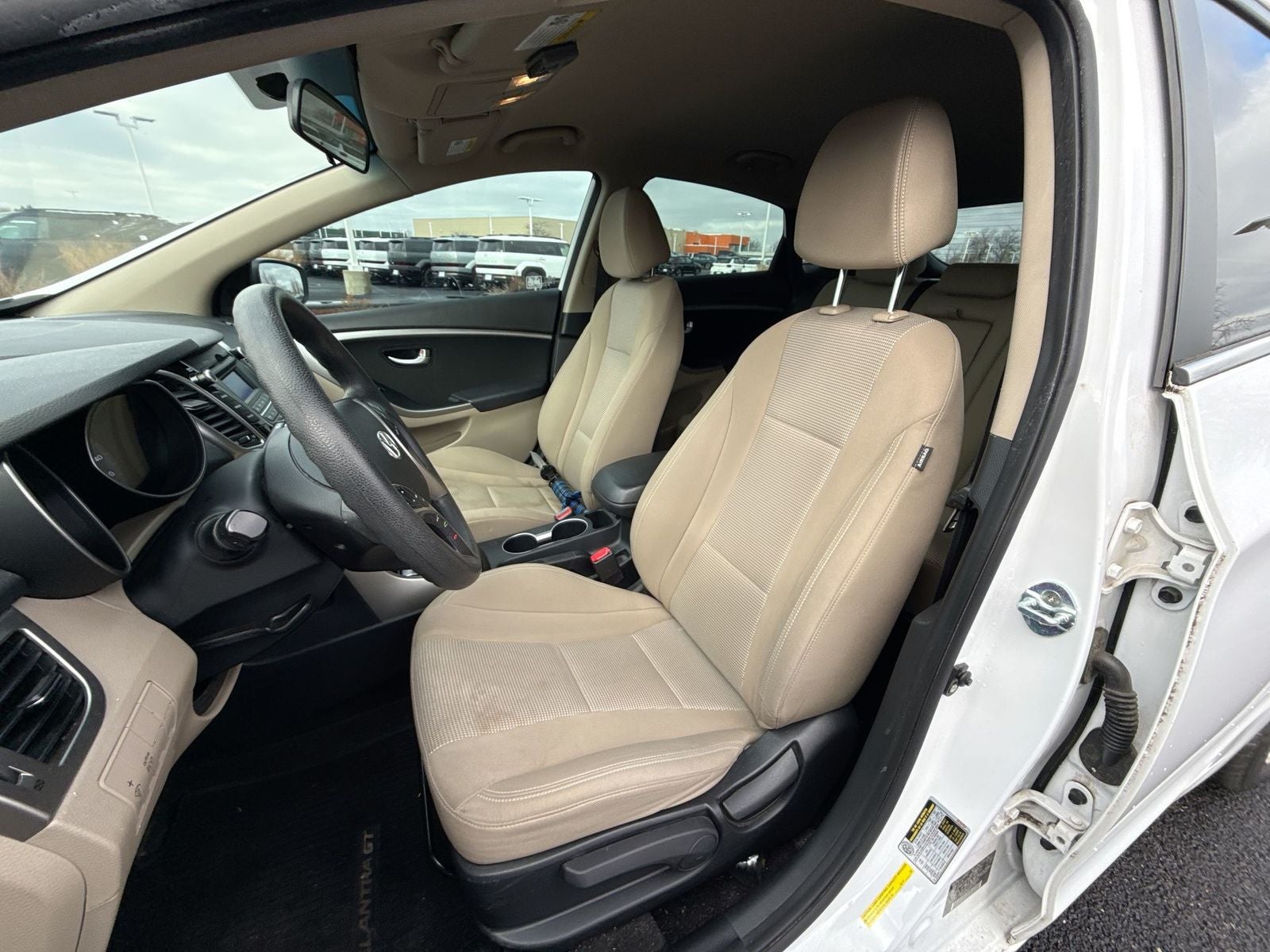 2017 Hyundai Elantra GT Base