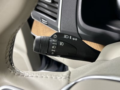2021 Volvo XC90 Recharge Plug-In Hybrid T8 Inscription Expression 7 Passenger