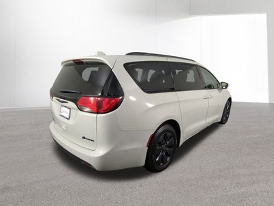 2020 Chrysler Pacifica Hybrid Limited
