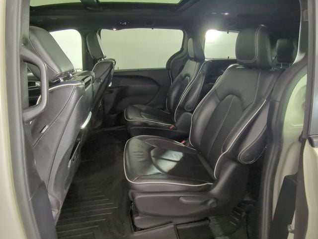 2020 Chrysler Pacifica Hybrid Limited