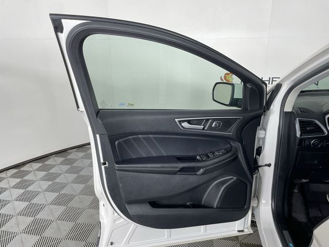 2016 Ford Edge Sport