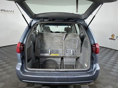 2005 Toyota Sienna CE