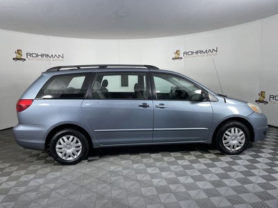 2005 Toyota Sienna CE