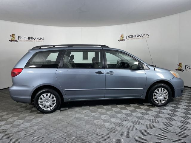 2005 Toyota Sienna CE